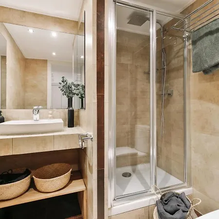 Agerola - 2 Bedrooms In Eixample Dreta *