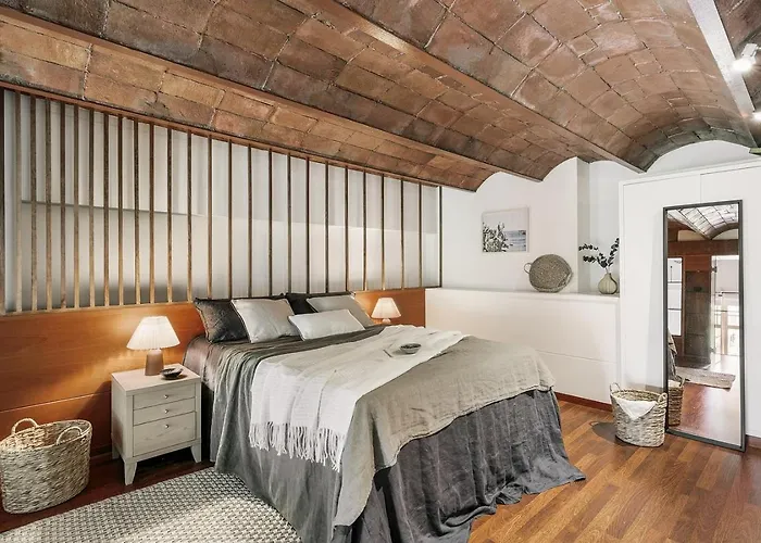 Agerola - 2 Bedrooms In Eixample Dreta * ברצלונה
